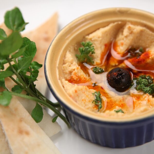 Fresh Hummus And Pita Bread
