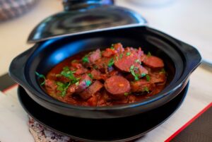 Soujok Saucisses épicées, ail, tomate
